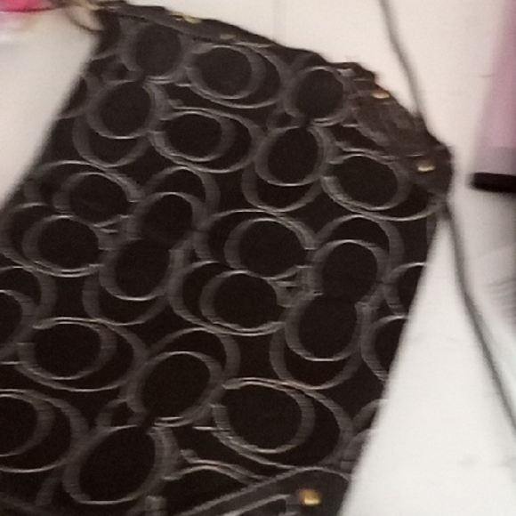 Black and White Circle Patterned Skirt - Picture 1 of 1